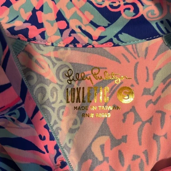 Lilly Pulitzer Luxletic small athletic quarter zip pull over - Picture 3 of 4